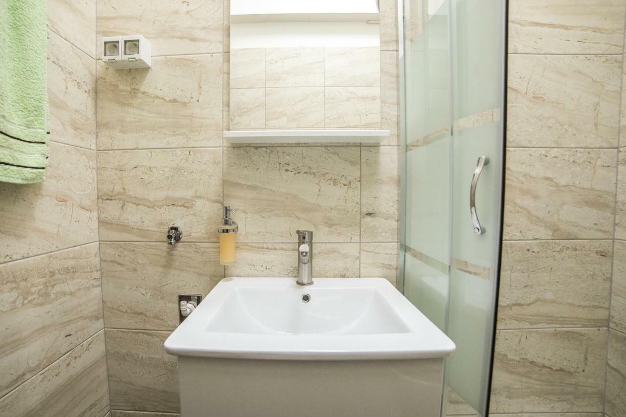 Midtown Center Apartments Ζαντάρ Εξωτερικό φωτογραφία